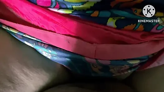 Omg! Genç bir kadın kocası uzaktayken evde yalnızdı ve sonra ne olacağını gördü