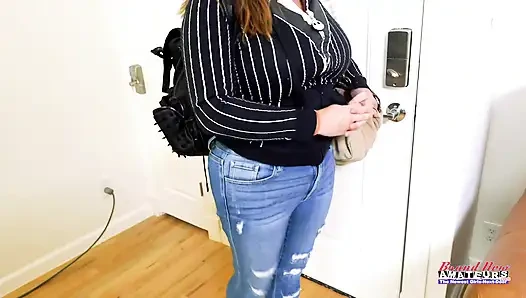 Büyük memeli dövmeli esmer orta yaşlı seksi kadın celeste özensiz göt sikişi tutkulu sikiş!