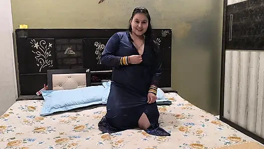 Mahalle arkadaşı domalarak sikişiyor ve vajinanın içine boşalıyor