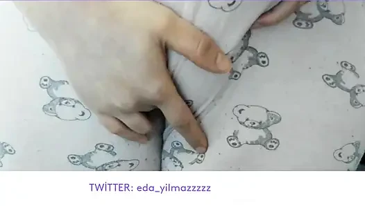 CAMELTOE- PİJAMAYLA MASTURBASYON- KABARMIŞ AM- TURK PORNO