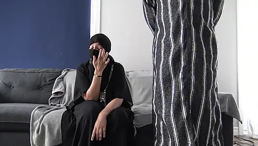 GERÇEK ARAP EVLI KADıN EDEPSIZCE KONUŞUYOR