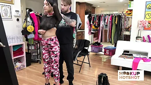 BTS - Maya Bijou cazibesini şehvet dolu bir fotoğraf çekimine getiriyor!