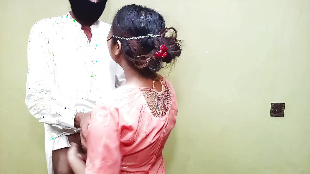 Hintli Desi Bhabhi Taylor tarafından Sikildi Dik Köpek Stilinde Anal Darzi ve Büyük Göğüsler Wali Bhabhi Bana K Gand Ki Chudai Kari