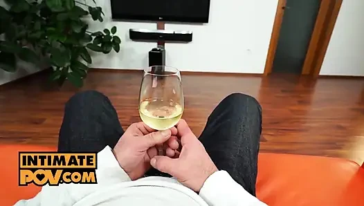 Bakış açısı - döl yumuşayan sarışın Angel Piaff bir profesyonel gibi sana biniyor
