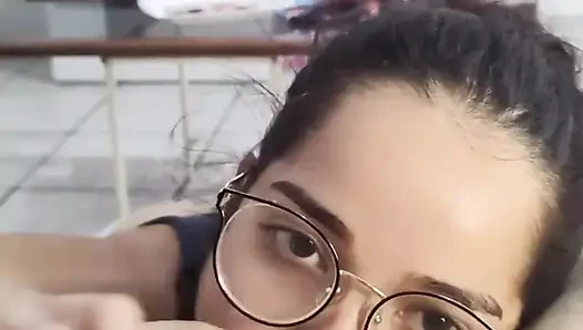 Debora prado derin ve salyalı oral seksiyle sanki günüm o anda sona ermiş gibi ruhumu emiyor