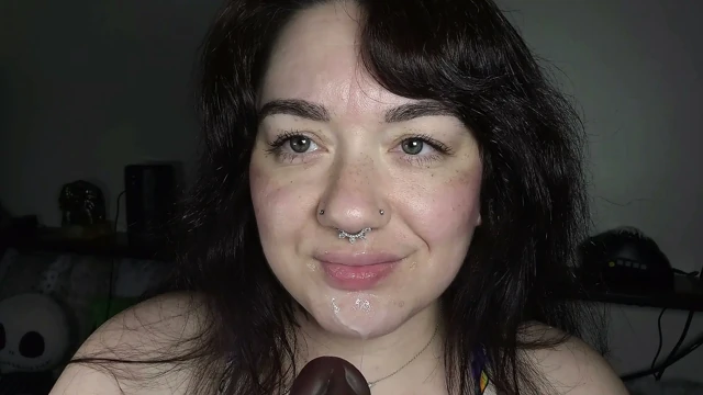 Klitoris Vibratörü, ASMR İnleme ve Kremsi BBC Dildo Orgazmı