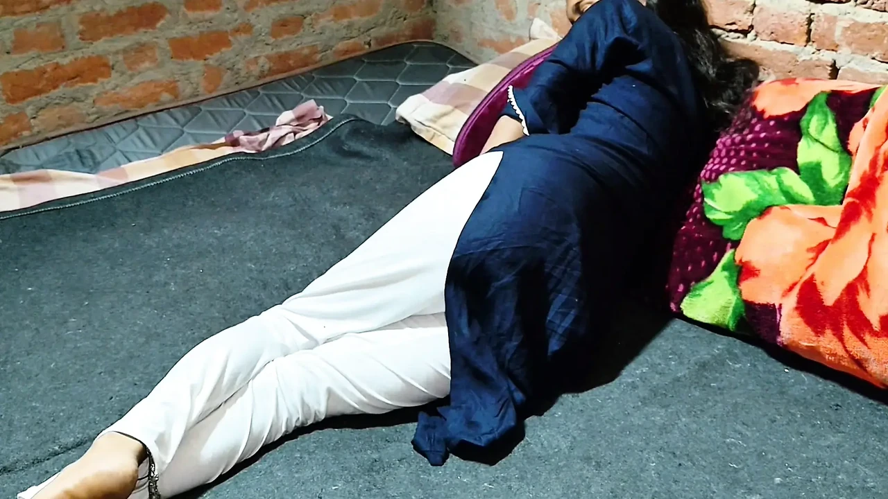 HD He Had Sex With His Brothers Girlfriend In His Room Closeup Porn Feat Shivanibaby (4K Ultra) - Singapore Special