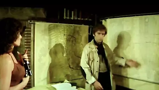 Adrians göğüsleri