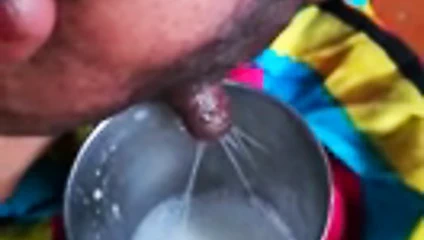 Süt zamanı çocuklar, kim benim lezzetli sütümü ister?