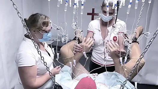 Dominatrix sahibe April, bir fahişeye dönüşüyor