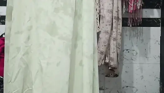 Priya bhabi ateşli video çekimi