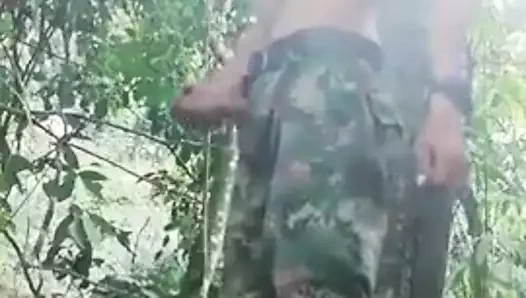 Ormanda askeri azgın