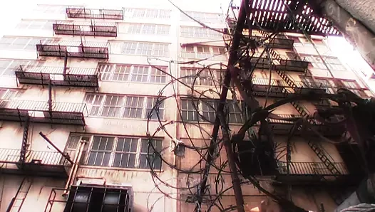 Ateşli kızlar birbirlerinin amlarını yalıyor, sonra parmaklarıyla sikişiyor