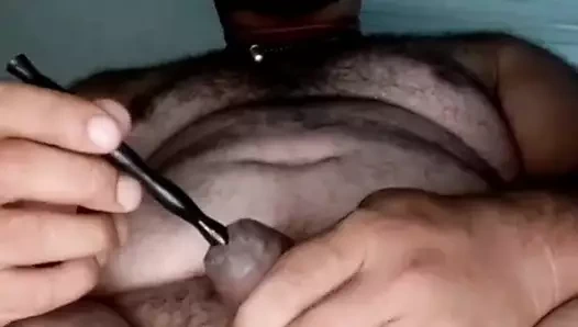 Çinli adamdan elle muamele
