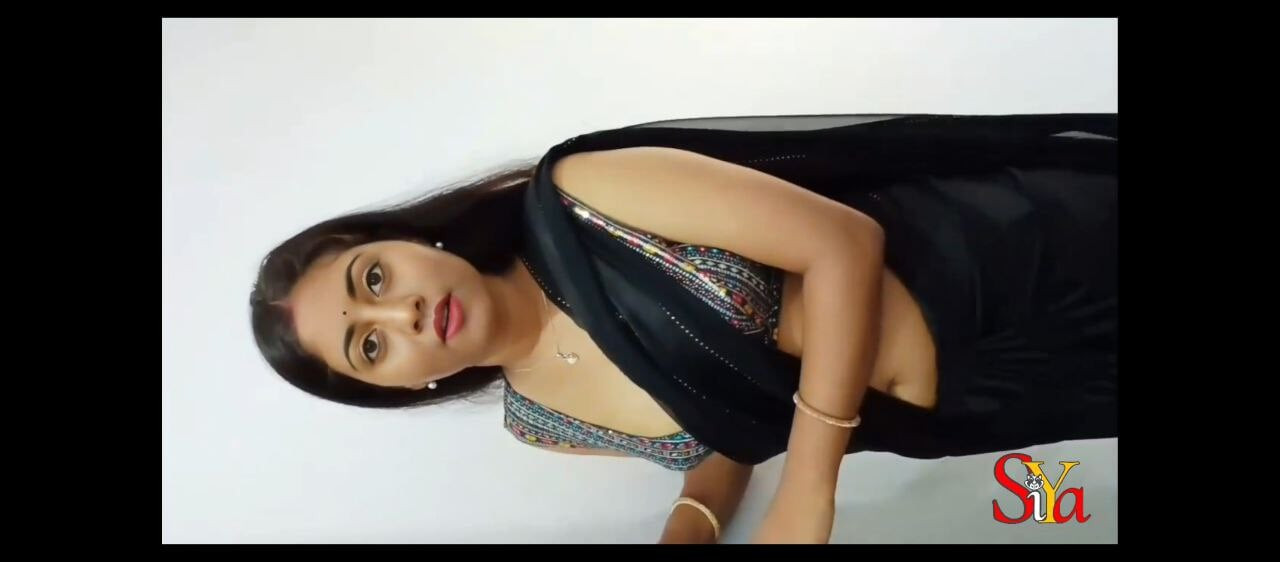 Hintli malkin yenge ko seedhi pr choda