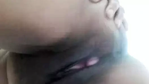 Cholita arrecha masturbandose en ducha