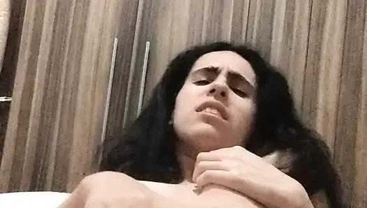 Masum kız mastürbasyon yapıyor