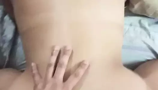 Teslimat yapmaya gittim ve bana tüm kızların en iyi bahşişini verdiler, ta ki amını sütle doldurmama izin verene kadar