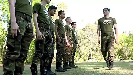 Latin leche - büyük horoz ile yakışıklı çocuk kıçını yabancı tarafından dövülmesini kabul eder
