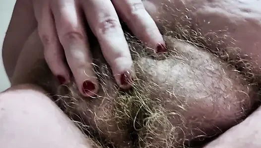 Giantess Meets Her Tiny Neighbor