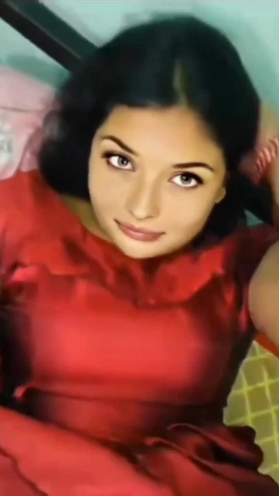 Hintli güzel üvey kız kardeş sıkı amcık hintçe ses sikişi, xxxx desi Hintli evde yalnız Hintçe hikaye seks | Klip 1