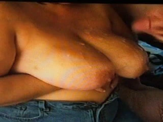 Karısının cum kapalı göğüsleri! 2