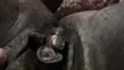 Büyük klitoris oyun