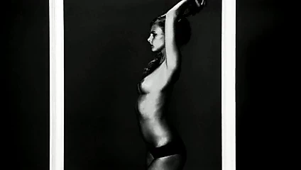 Erotik müzik video rüzgar