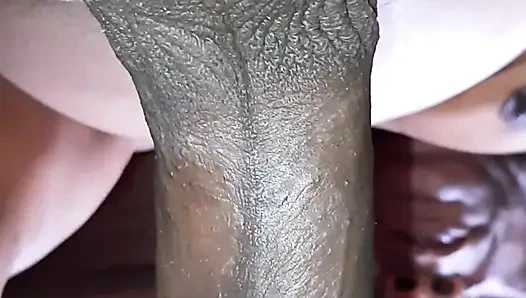 Sonunda amcığıma ateş etti.