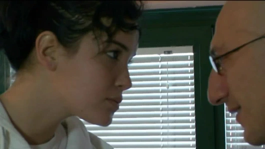 Paola guerra ve omar galanti anal penetrasyon sahnesinde eğlenmek