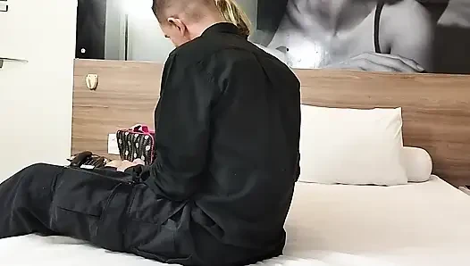 Motelde sikişten bts