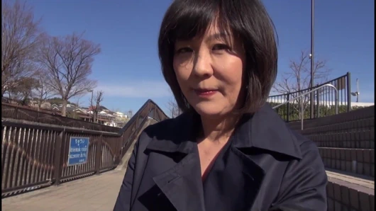 Kocalarını seven mavi yakalı eşler seks düşüncesiyle tahrik oluyor! 2 - bölüm.19