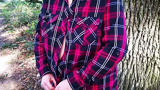 Sokakta göğüsler tokatlıyor