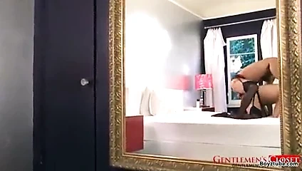 iç çamaşırı crossdressed erkekler