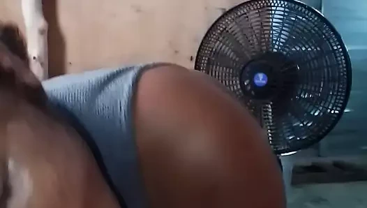 Violetahotvip yarak emiyor ve aşırı sikişiyor