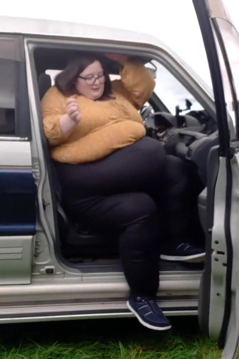Ssbbw büyük kız büyük araba sorunları