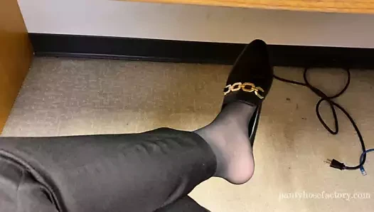 pantyhose ayak oyun içinde kamu 2