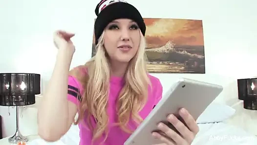 Abigail ve okuldan bff yaramaz olsun