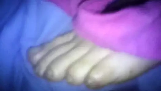 Cum üzerinde eş ayaklar