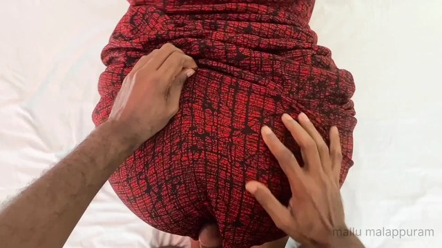 Mallu Husband Massages Muslim Wifes Ass And Fuck Her In Doggystyle, Blowjob, Malappuram, Kerala