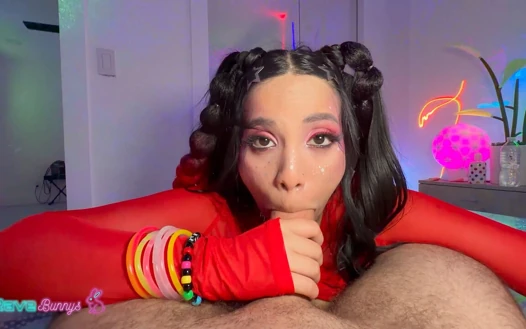 Kırmızı yaylar, parıltılı çilli gigi star bu gece siyah ışıklı odanın sahibi!