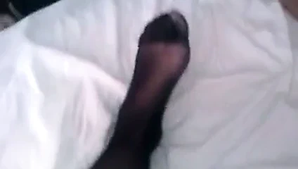 lanet bağlı yukarı eş içinde çorap