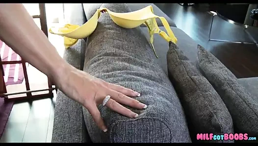 Zinde sarışın genç erkek avcısı