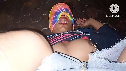 Padosi ladki ki full chudhai benim ev Hintçe ses.