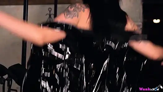 Keeley - bana itaatsizlik etme