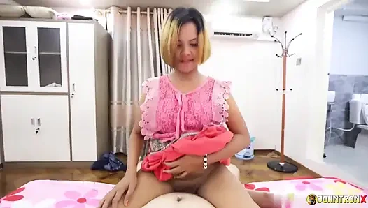 Johntronx - amatör Asyalı tatlı kız bakış açısıyla sert sikiliyor