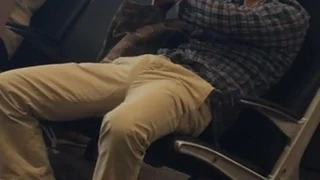 Str8 erkekleri havaalanında casus çıkıntısı