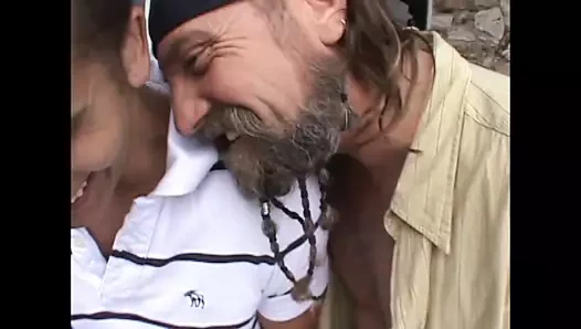 Latina ile büyük güzel göt sürmek bir katı horoz