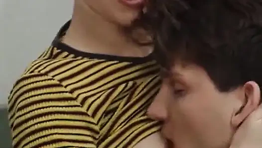 Kızıl saçlı sürtük için anal seks şart