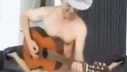 gitar nasıl çalınır